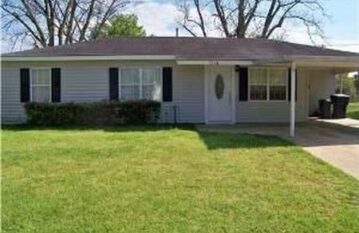 1716 Oriole St, Bossier City, LA 71112